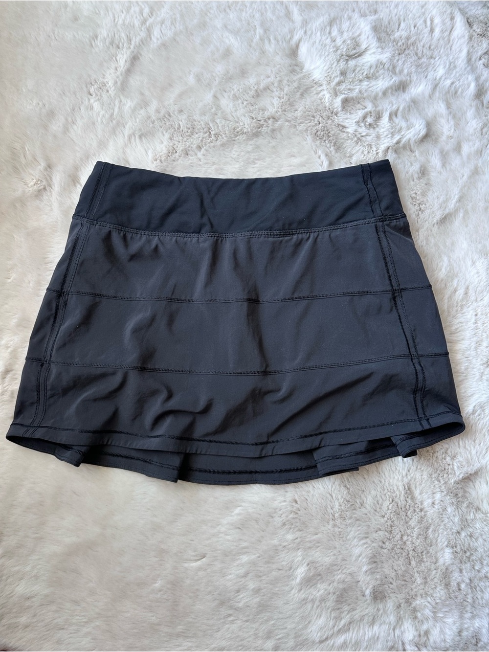 Lululemon skirts + shorts bundle size 6 - lot of 3 athletic like NEW - Picture 9 of 12